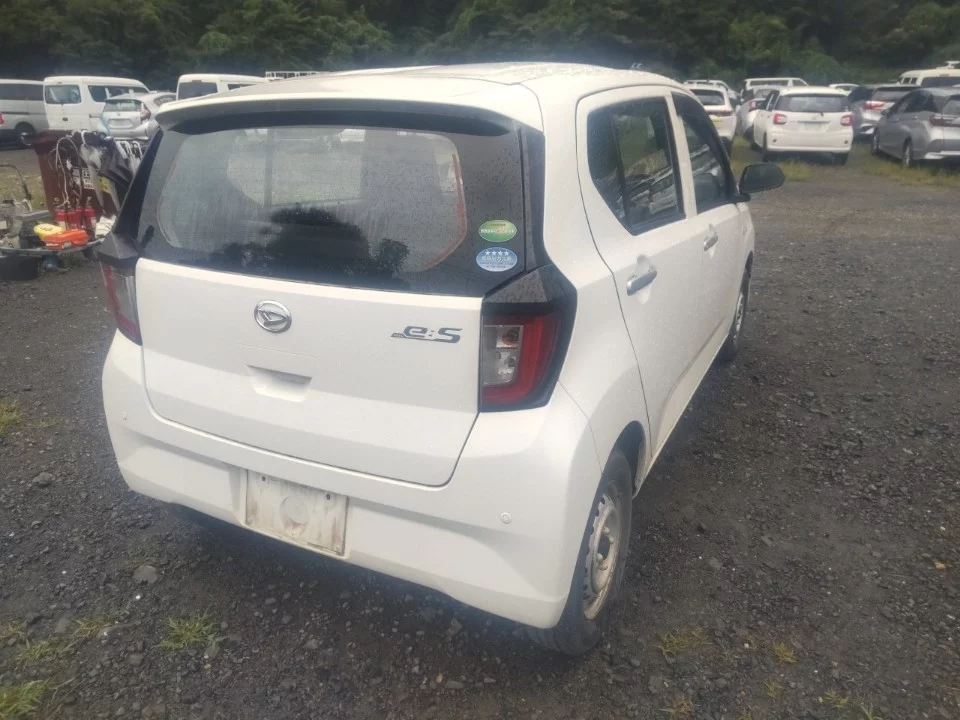 Daihatsu Mira e:S LA350S 2018